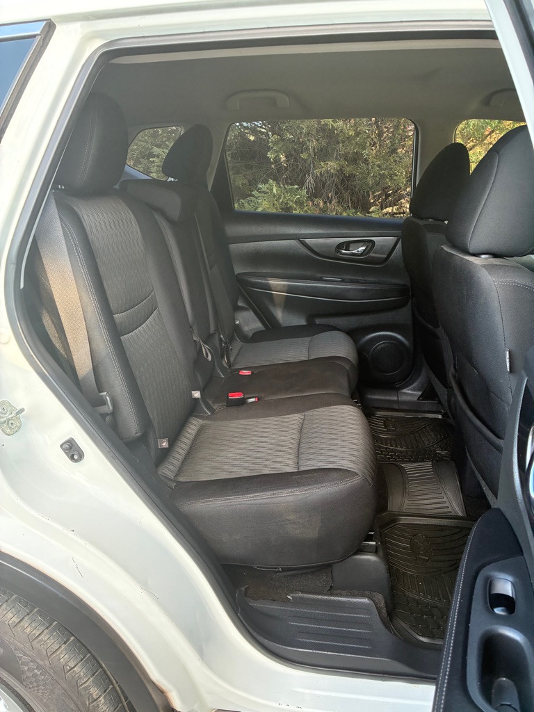 Photo 13 of this NISSAN ROGUE