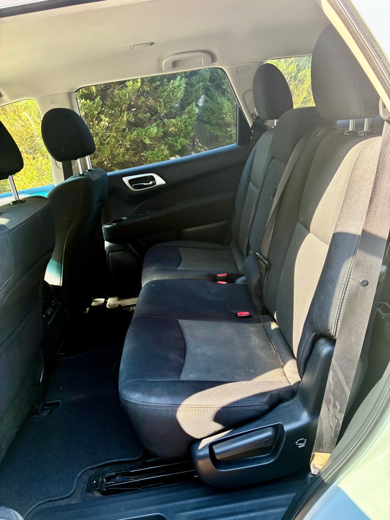 Photo 10 of this NISSAN PATHFINDER
