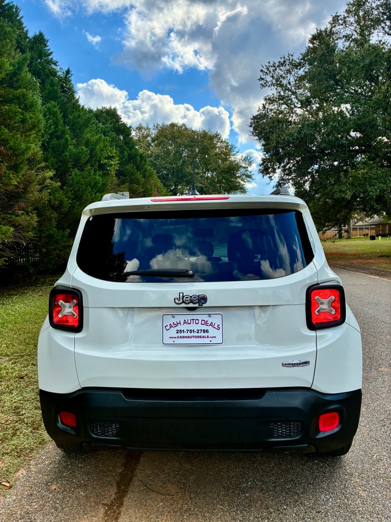Photo 4 of this JEEP RENEGADE