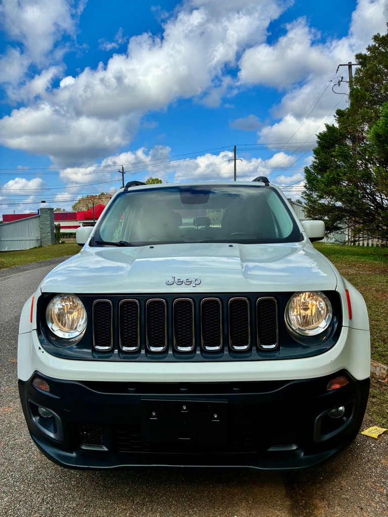 Photo 2 of this JEEP RENEGADE