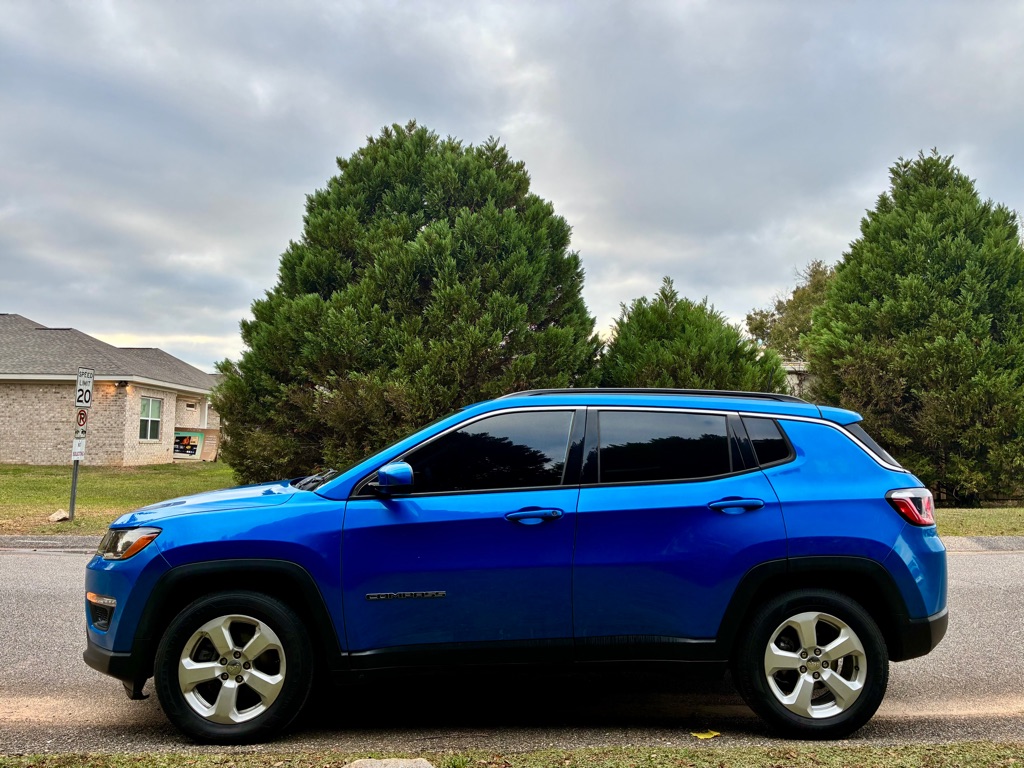 Photo 7 of this JEEP COMPASS