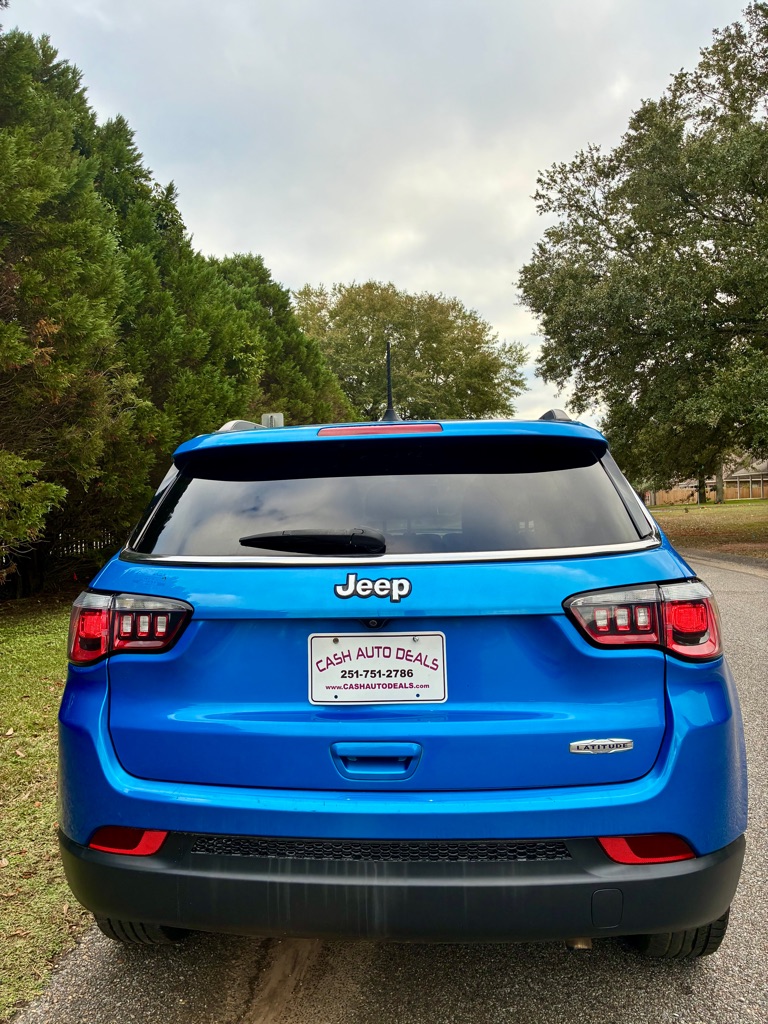 Photo 4 of this JEEP COMPASS