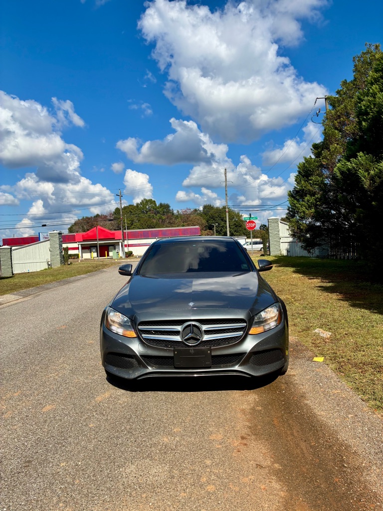 Photo 6 of this MERCEDES-BENZ C-CLASS