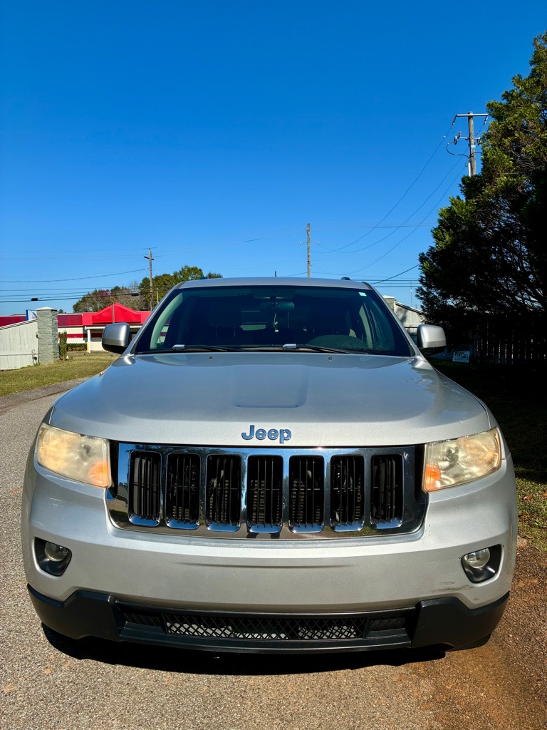 Photo 2 of this JEEP GRAND CHEROKEE