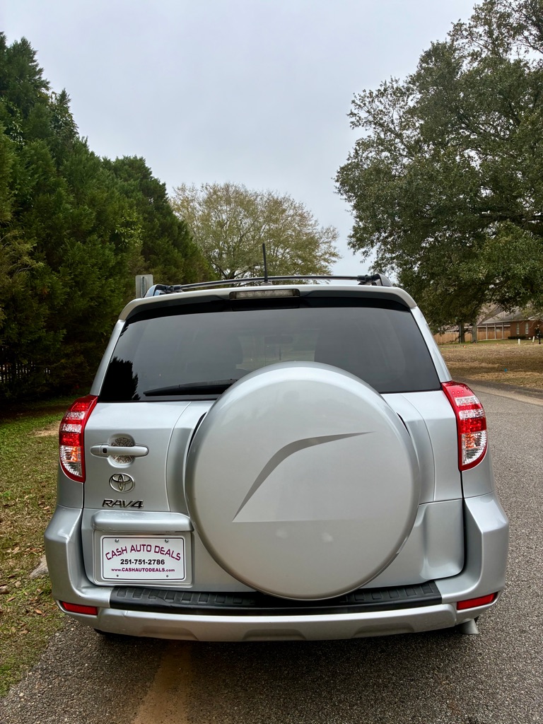 Photo 4 of this TOYOTA RAV4