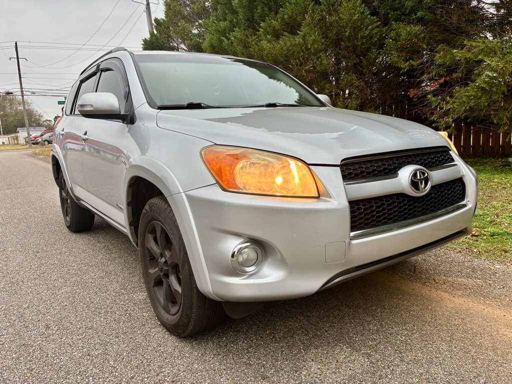 Photo 5 of this TOYOTA RAV4