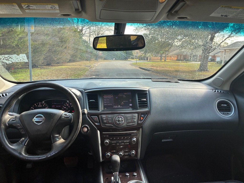 Photo 16 of this NISSAN PATHFINDER