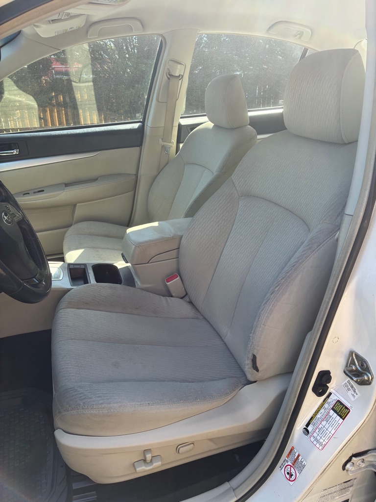 Photo 7 of this SUBARU LEGACY