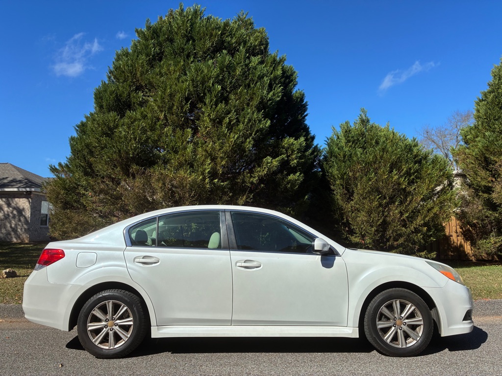 Photo 5 of this SUBARU LEGACY