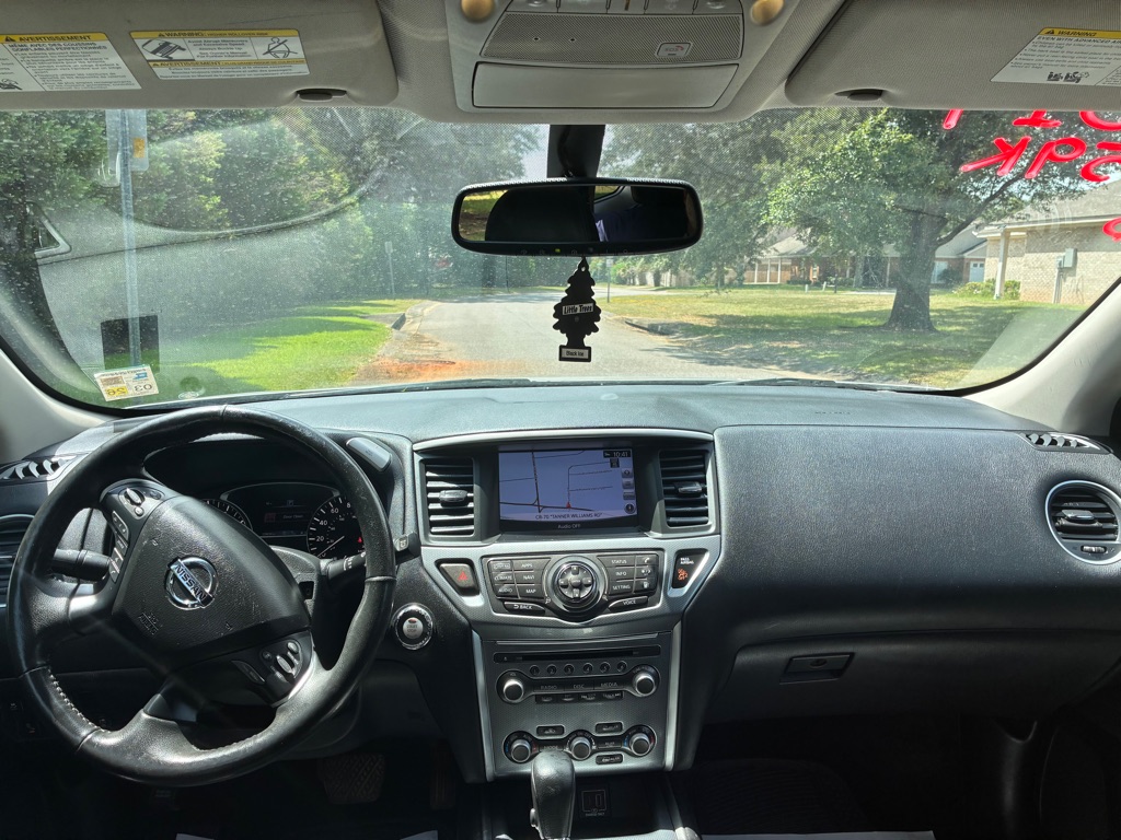 Photo 11 of this NISSAN PATHFINDER