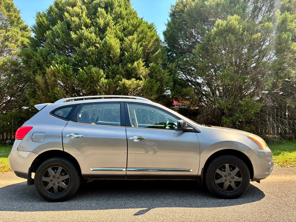 Photo 6 of this NISSAN ROGUE SELECT