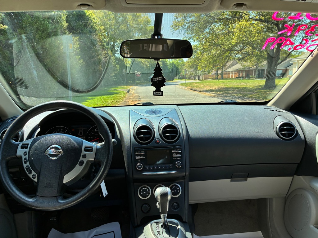 Photo 12 of this NISSAN ROGUE SELECT