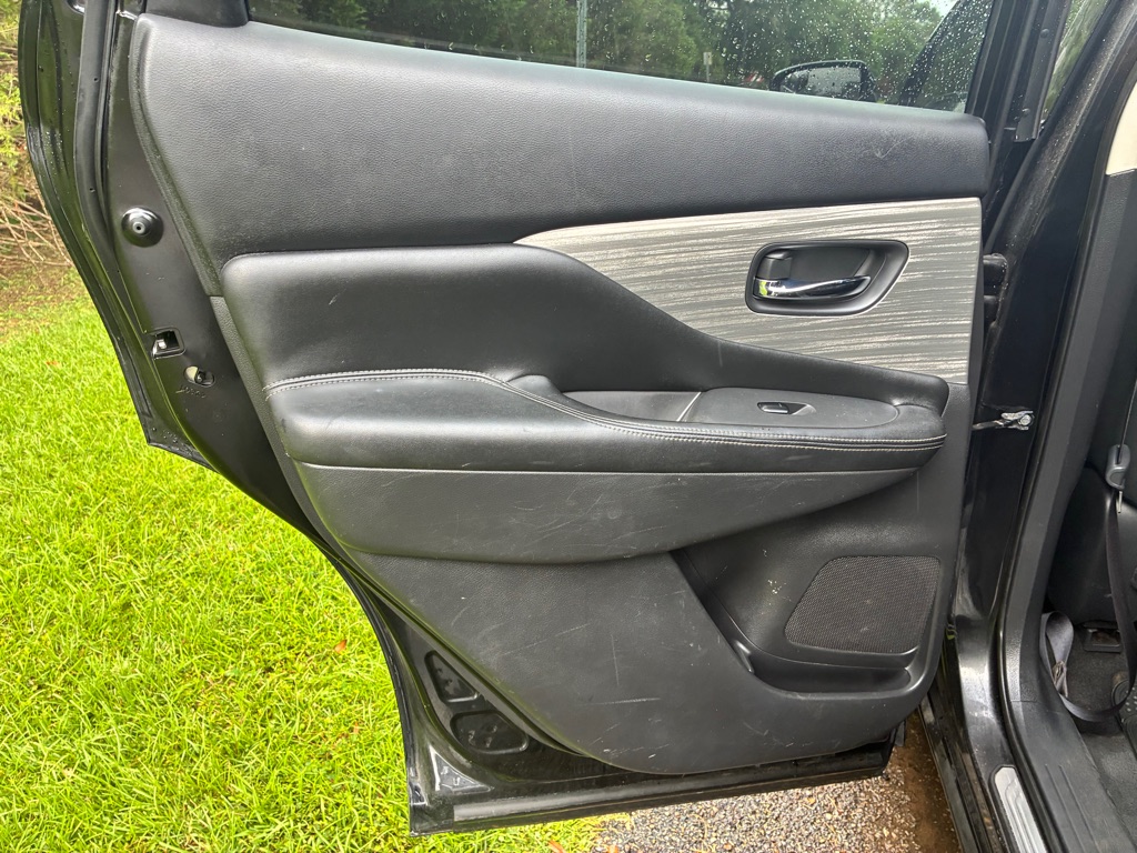 Photo 9 of this NISSAN MURANO