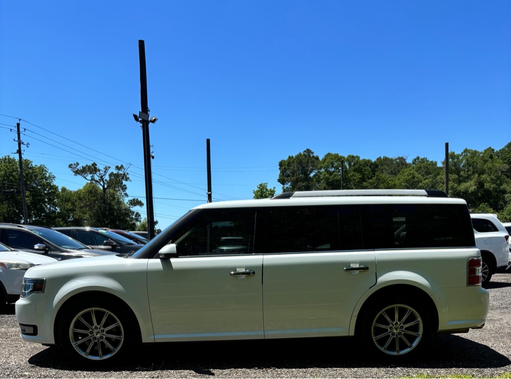 Photo 6 of this FORD FLEX
