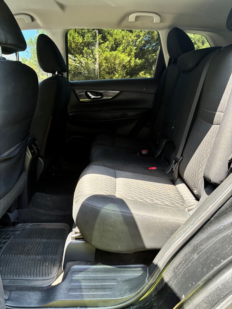 Photo 9 of this NISSAN ROGUE