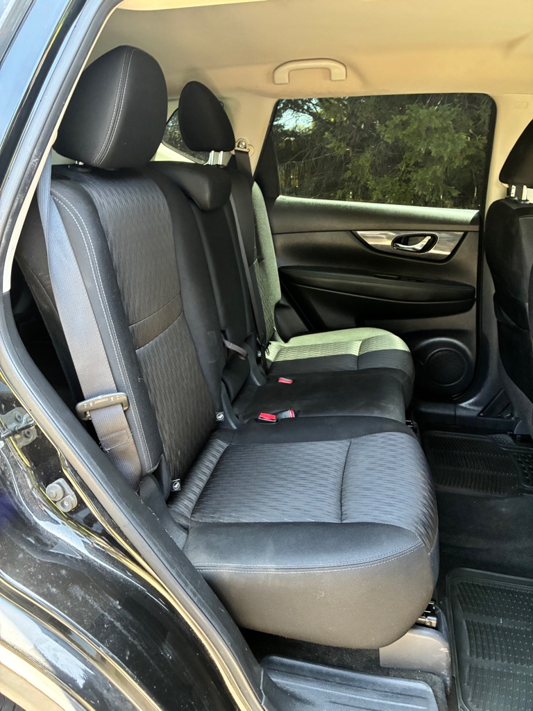 Photo 12 of this NISSAN ROGUE