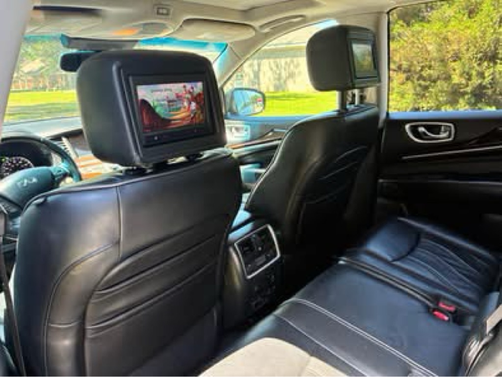 Photo 10 of this INFINITI QX60