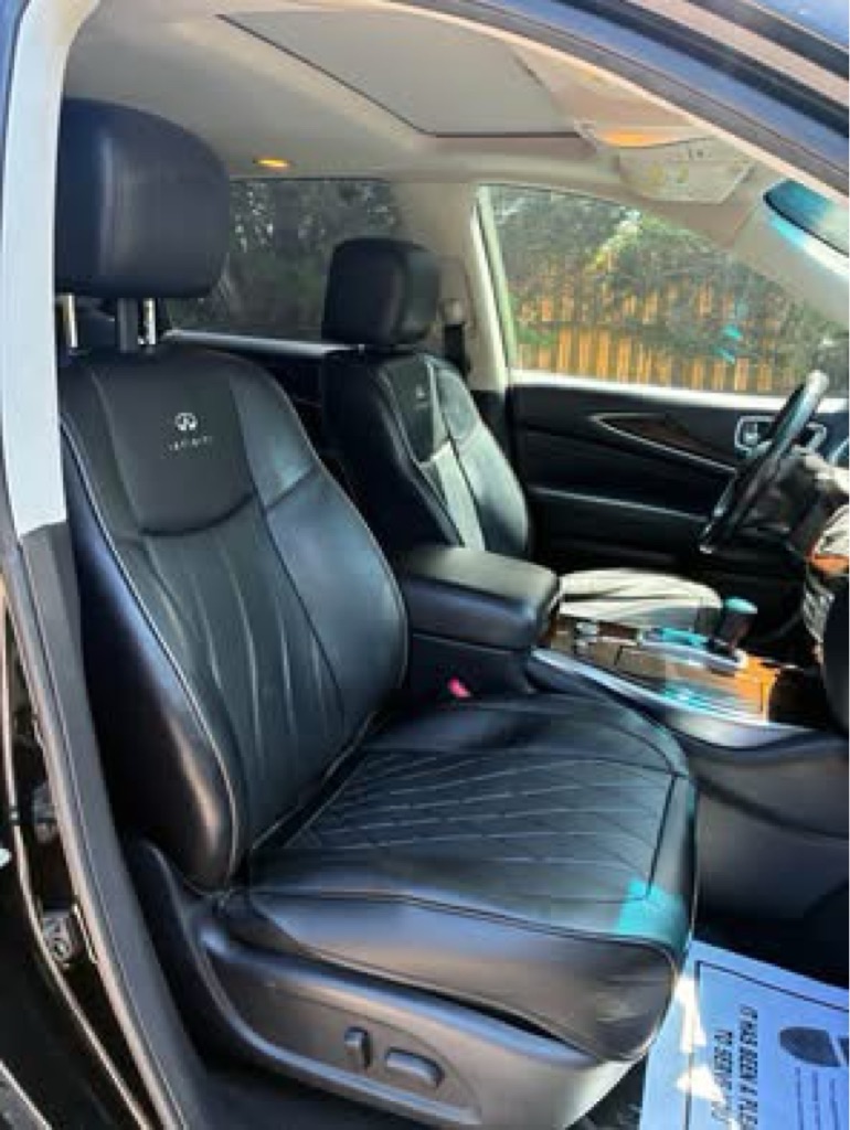 Photo 16 of this INFINITI QX60
