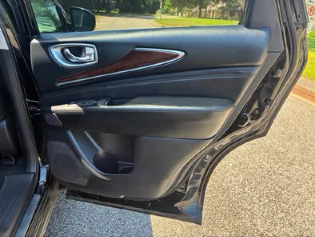 Photo 15 of this INFINITI QX60
