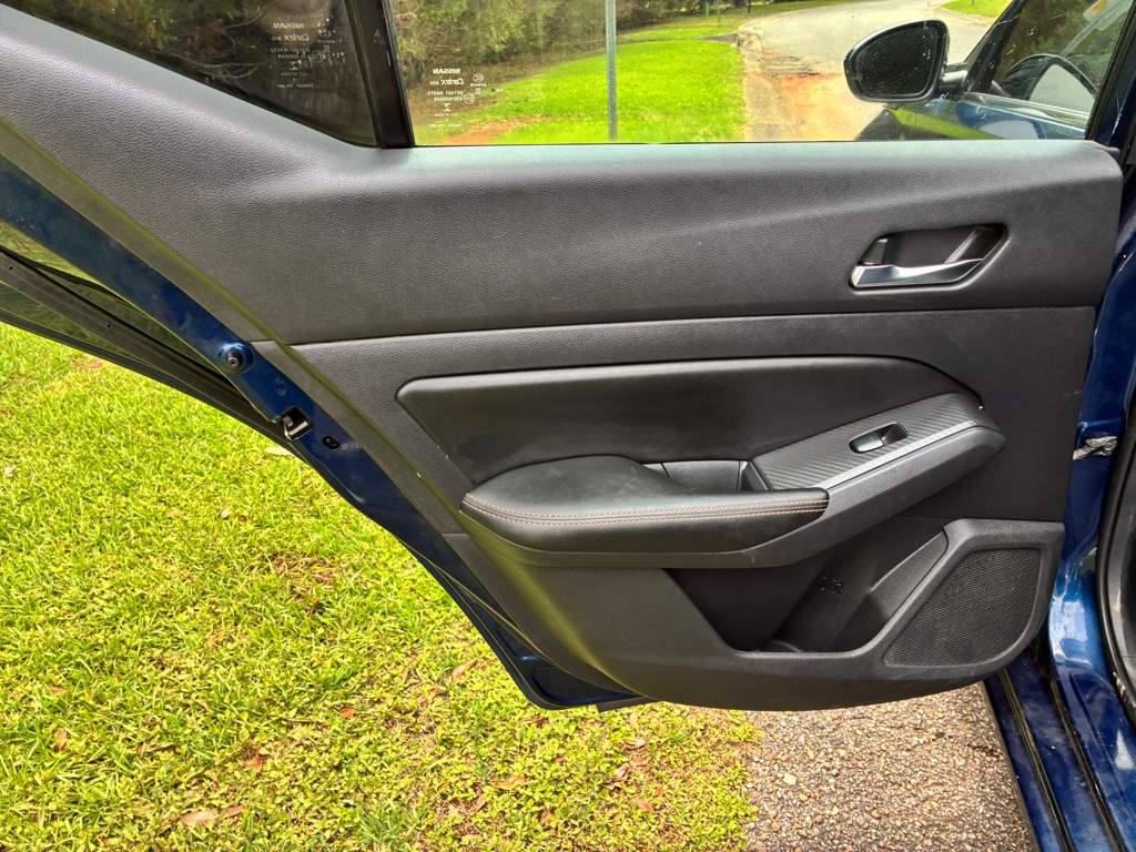 Photo 10 of this NISSAN ALTIMA