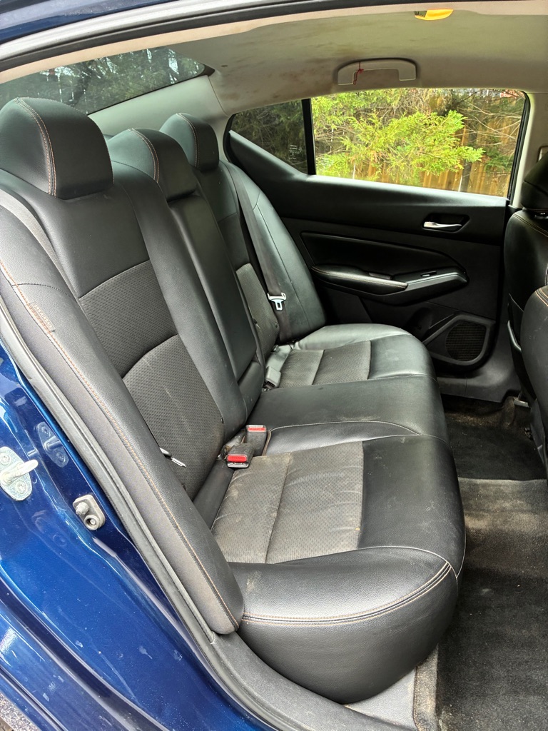 Photo 11 of this NISSAN ALTIMA