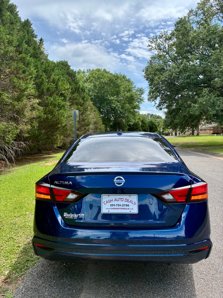 Photo 4 of this NISSAN ALTIMA