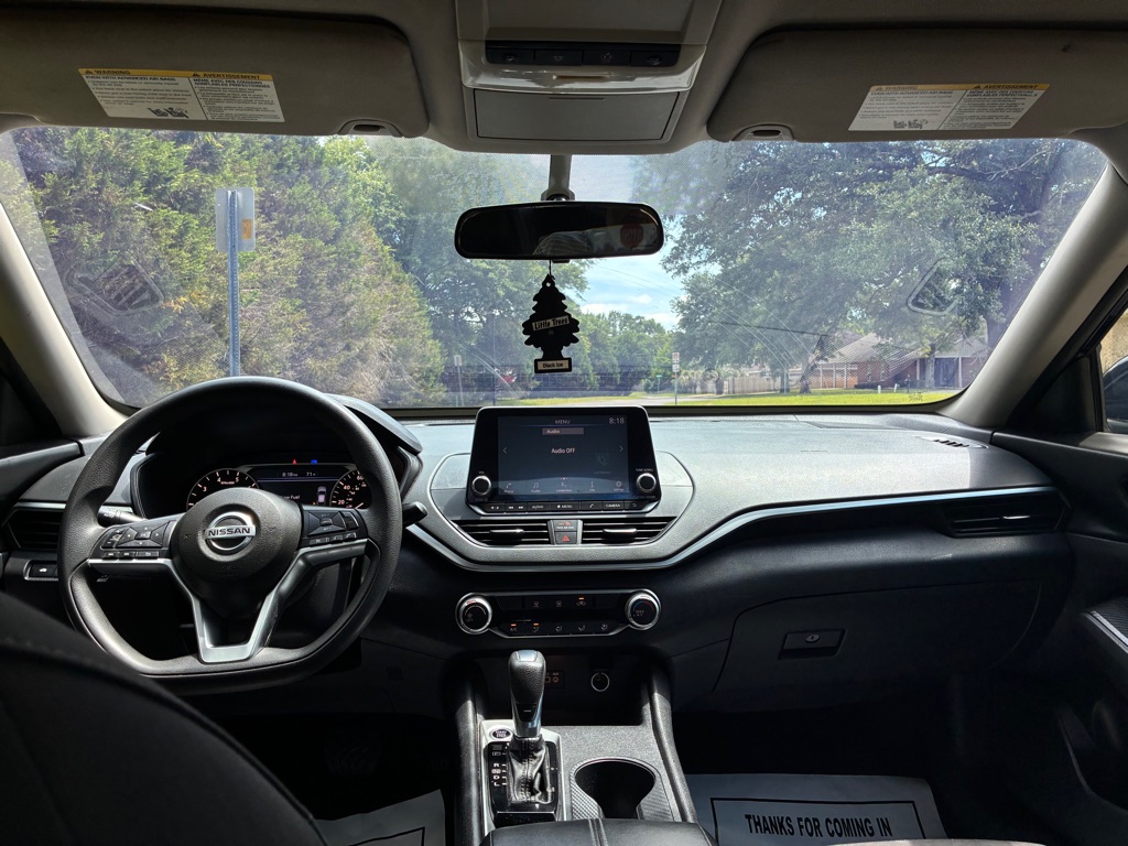 Photo 9 of this NISSAN ALTIMA