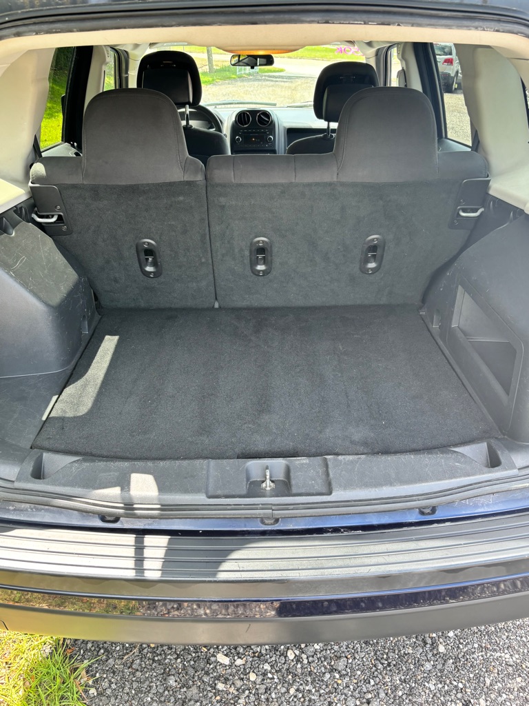 Photo 10 of this JEEP PATRIOT