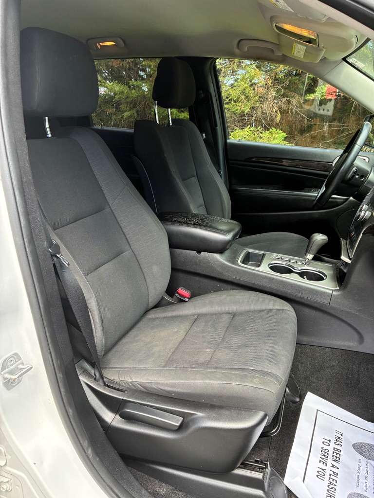 Photo 14 of this JEEP GRAND CHEROKEE