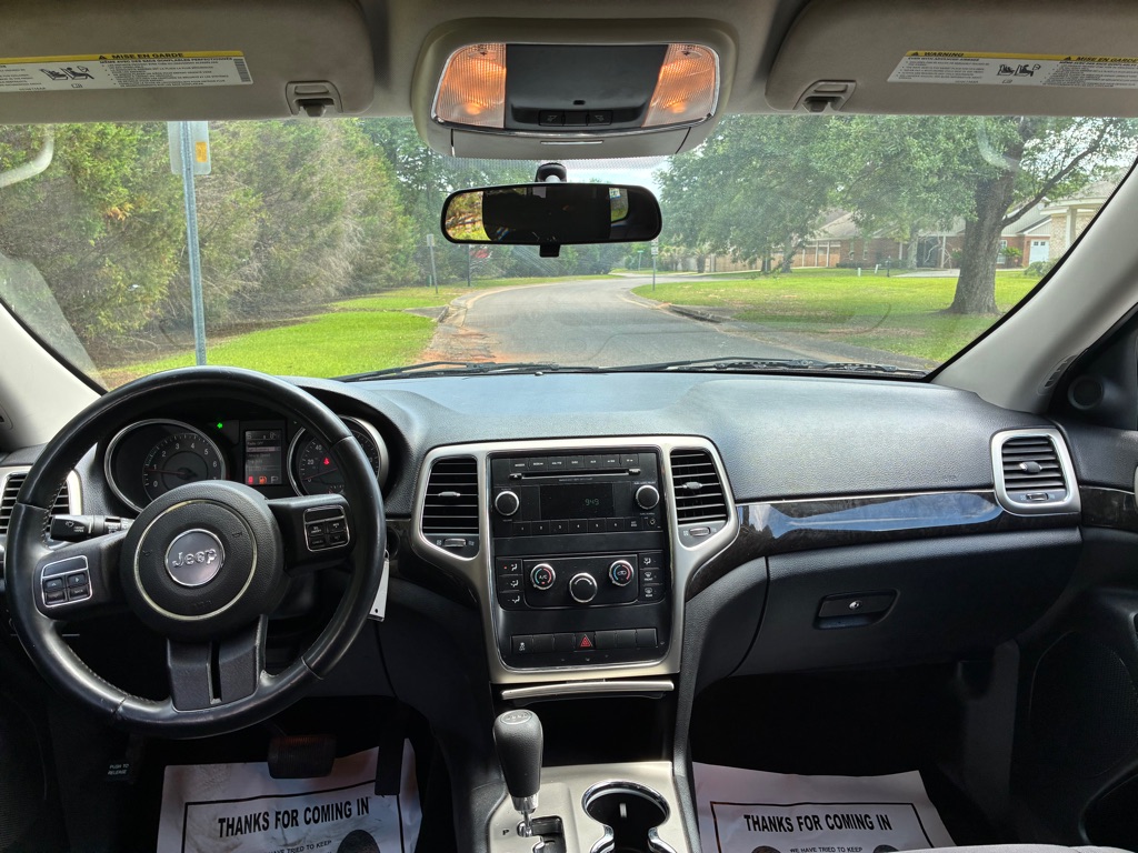 Photo 16 of this JEEP GRAND CHEROKEE