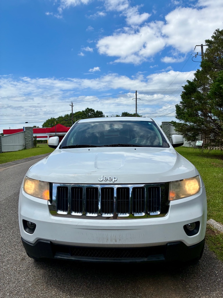 Photo 2 of this JEEP GRAND CHEROKEE