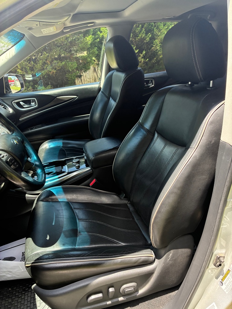 Photo 26 of this INFINITI QX60