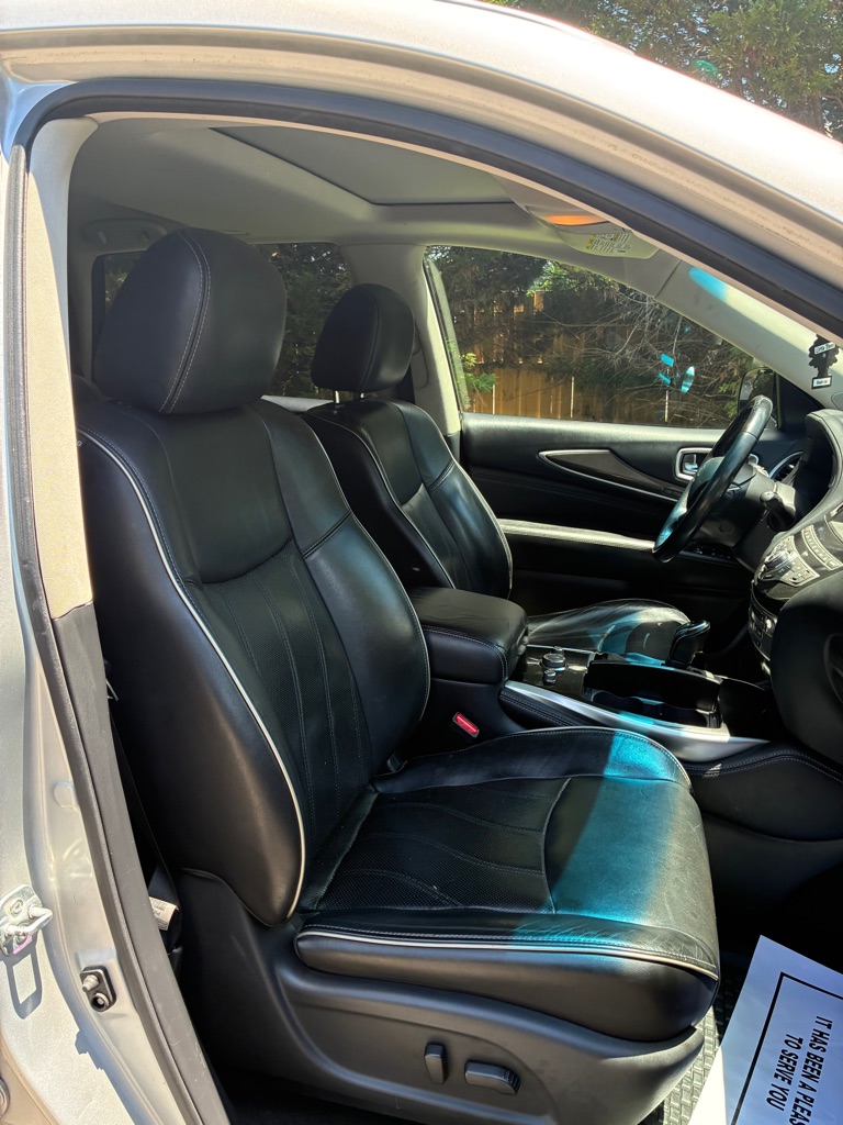Photo 35 of this INFINITI QX60