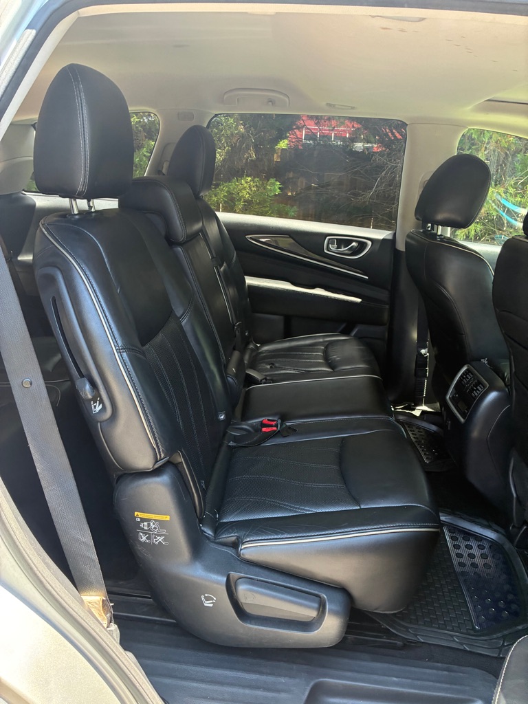 Photo 14 of this INFINITI QX60