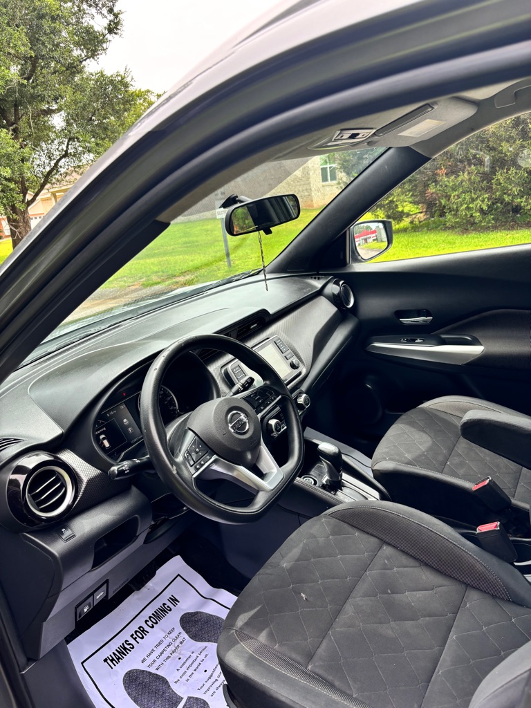 Photo 8 of this NISSAN KICKS