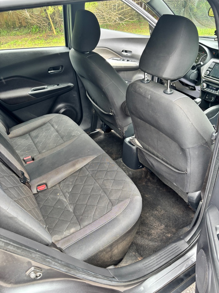 Photo 14 of this NISSAN KICKS