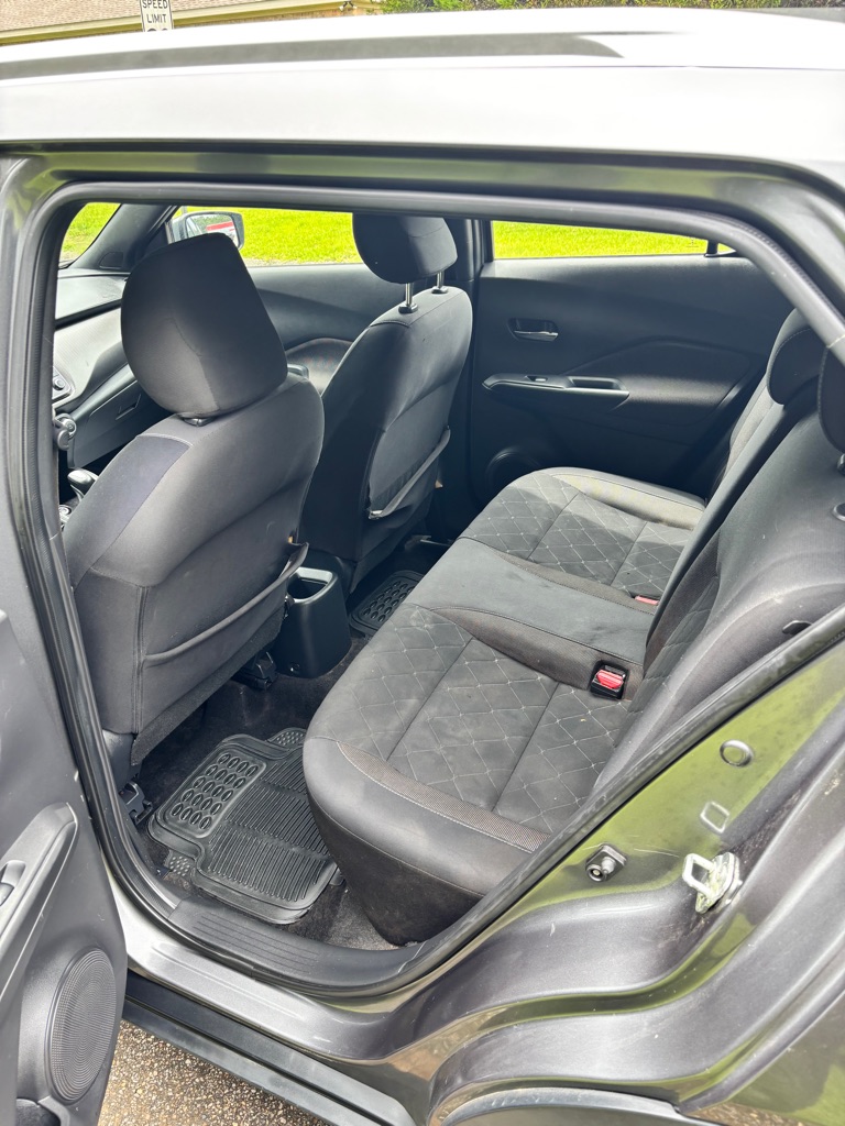 Photo 10 of this NISSAN KICKS