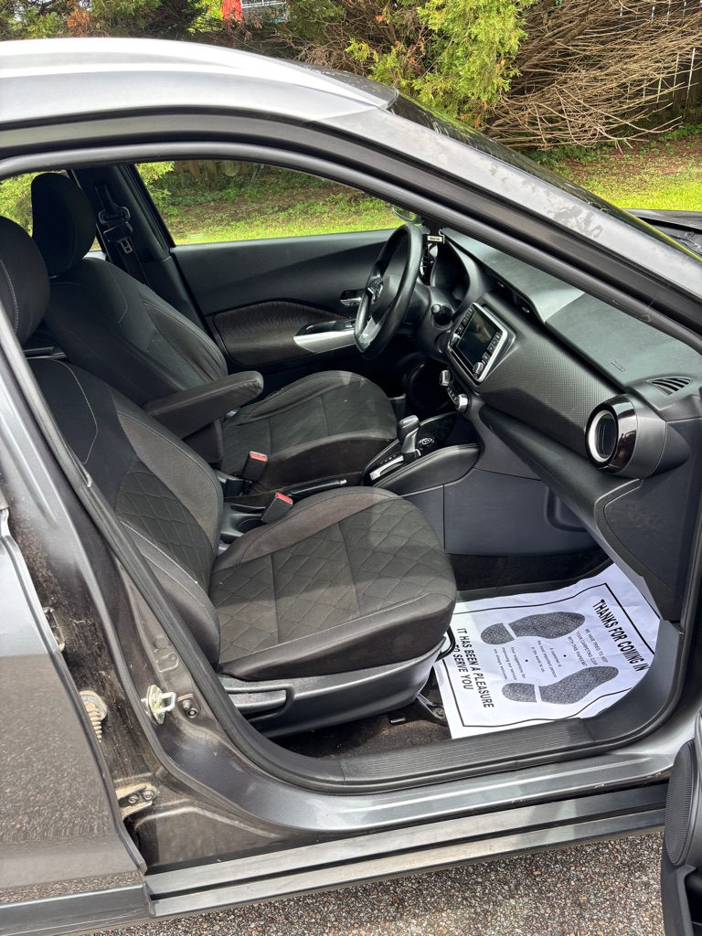 Photo 16 of this NISSAN KICKS