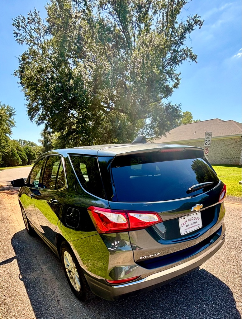 Photo 6 of this CHEVROLET EQUINOX