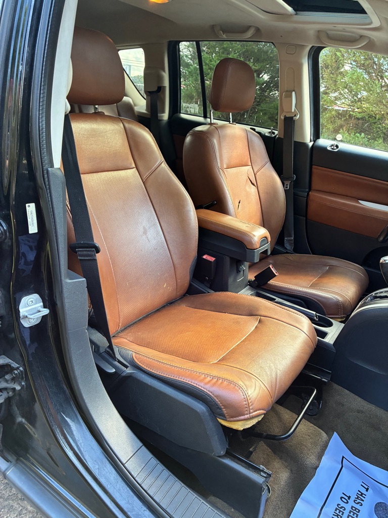 Photo 15 of this JEEP COMPASS