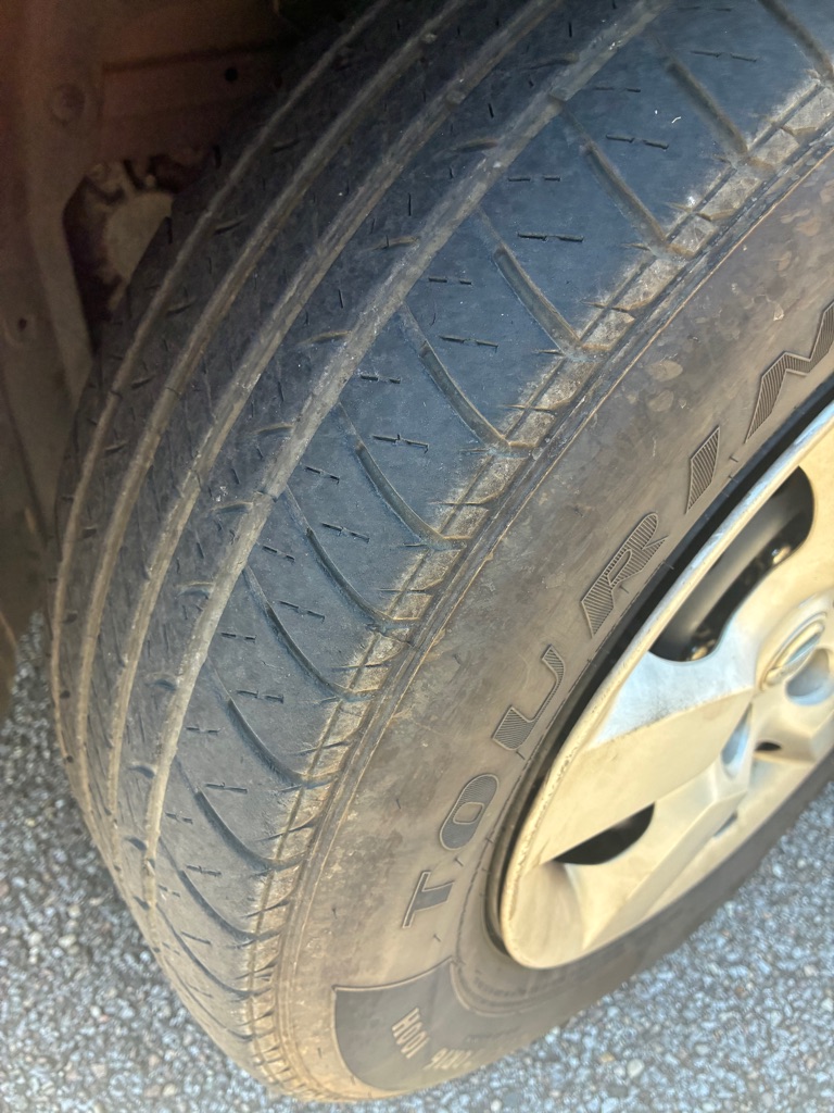 Photo 17 of this NISSAN ROGUE SELECT