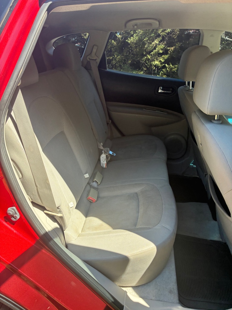 Photo 12 of this NISSAN ROGUE SELECT