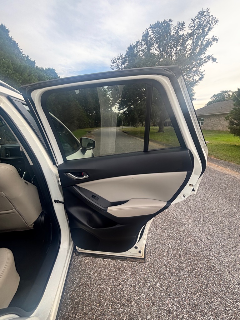 Photo 9 of this MAZDA CX-5