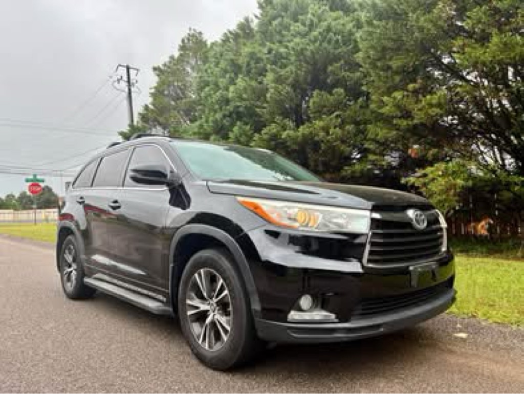 Photo 5 of this TOYOTA HIGHLANDER