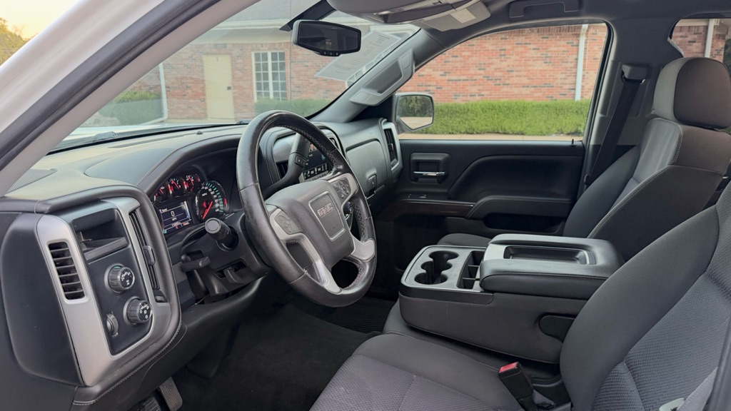 Photo 10 of this GMC SIERRA 1500