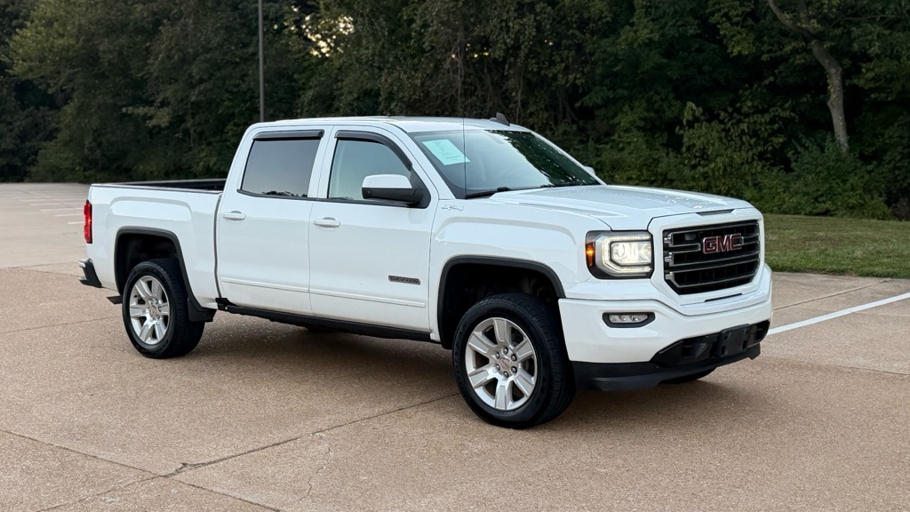 Photo 3 of this GMC SIERRA 1500