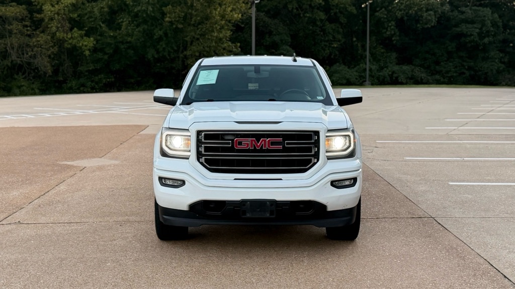 Photo 2 of this GMC SIERRA 1500