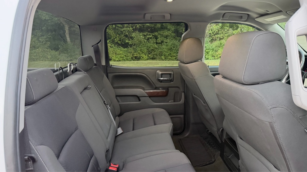 Photo 8 of this GMC SIERRA 1500