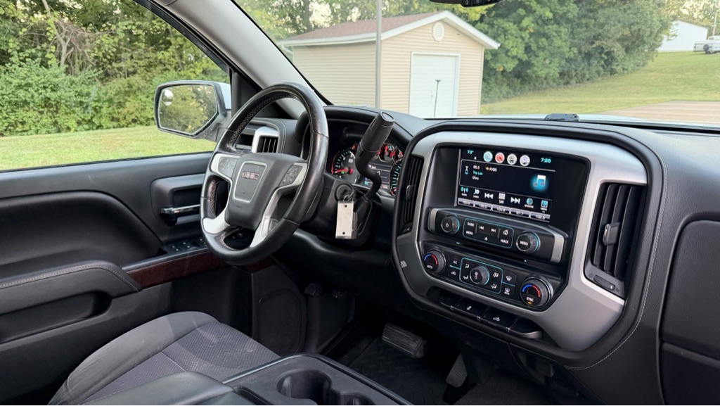 Photo 7 of this GMC SIERRA 1500