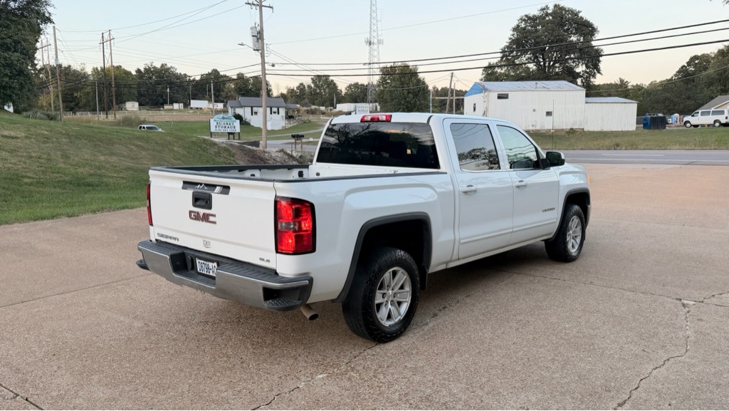 Photo 4 of this GMC SIERRA